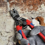Clesti pentru fier beton CoBolt, Cleste cu strat protector negru si manere subtiri cu manson bicomponent, Knipex