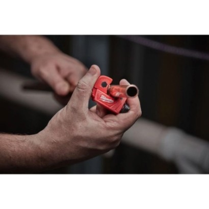 Mini cutter cu capacitatea...