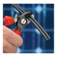 Clesti de taiat cabluri de Cu si Al, cu strat protector negru lustruit si manere cu manson din plastic, AWG 1/0, Knipex