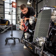 Masina de lustruit pentru burete negru, modelul XFE 15 150 EC/Set, 18 V - 5.0 Ah, Ø disc 150 mm, 1350 - 4350 rpm, FLEX