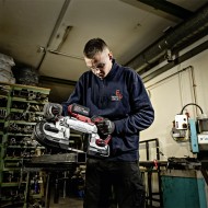 Fierastrau cu banda modelul SBE 127 EC, 0 - 192 rpm, L x l panza 1140 x 13 mm, taiere 167 mm, FLEX