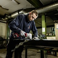 Masina pentru crestaturi interioare modelul KNE 16 EC C, viteza de lucru 2.2 m/min., 1950 - 4250 rpm, FLEX