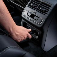 Lanterna modelul WL 2800, flux luminos 1000 / 2800 lm, cap rotativ la 180°, filet de 1/4" pentru trepied, FLEX